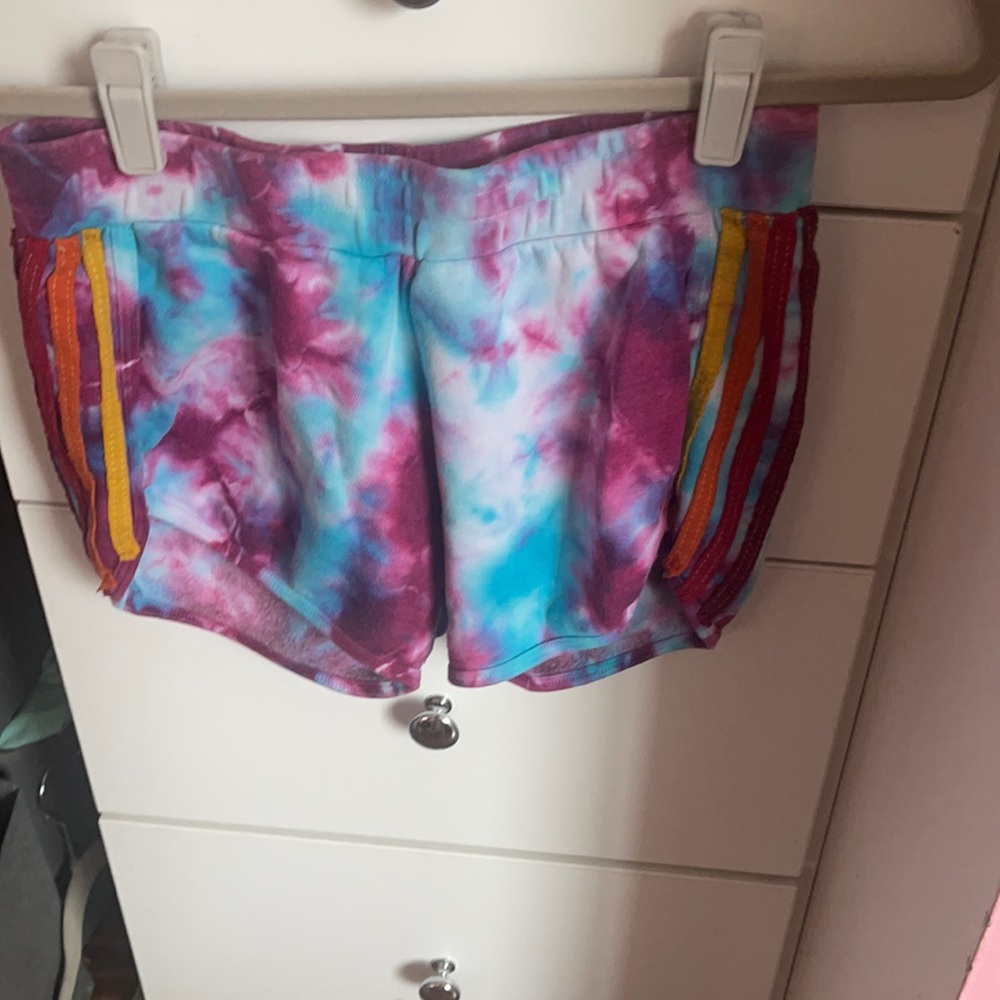 Aviator nation 5 stripe tie die shorts